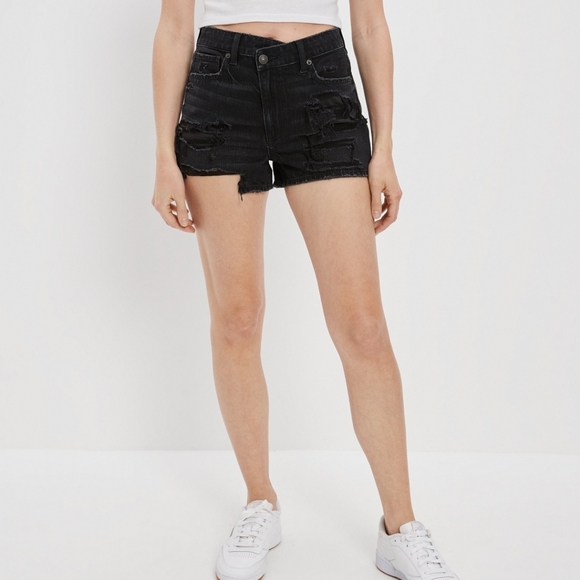 AE Black Denim Mom Short - Picture 1 of 9